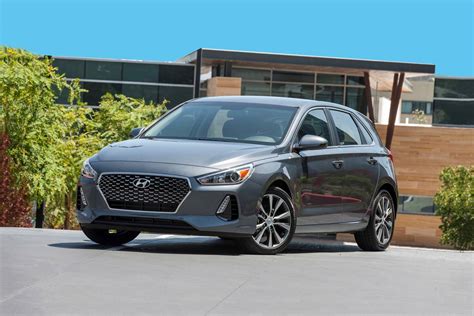 Hyundai Elantra Gt Prices Reviews And Pictures Edmunds