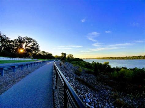 Indian Hill Overlook Park In Newburgh Indiana Is Outstanding