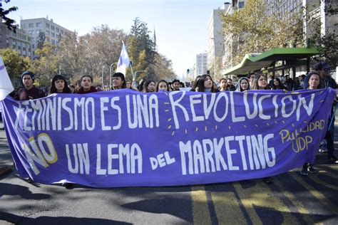 AsÍ Fue La Marcha Del Movimiento Feminista Por Una EducaciÓn No Sexista Portal Del Colegio De