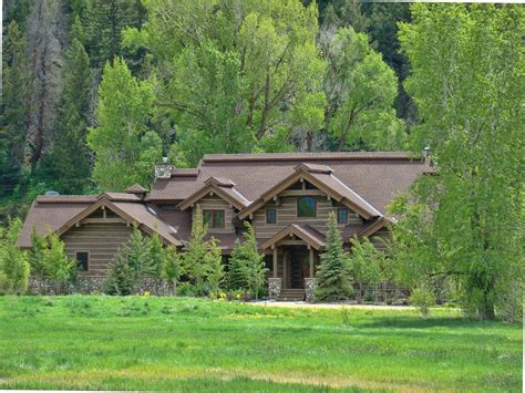 Hand Hewn Dovetail Log Homes Deerwood Log Homes