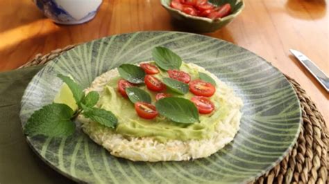 Receita Vegana De Tapioca R Stica Maionese De Abacate E Suco Verde