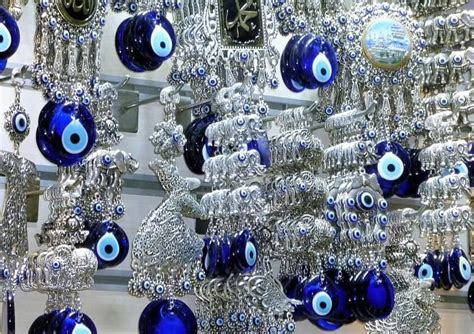 Das Blaue Türkische Böse Auge Nazar Amulett Bedeutung Und Sollte Ich