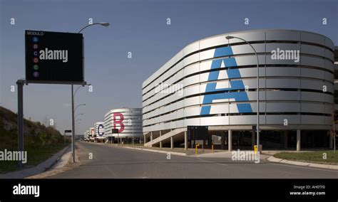 1997 Building Hi Res Stock Photography And Images Alamy