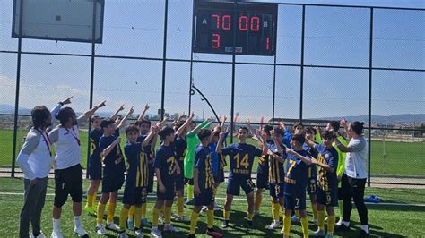 U14 Türkiye Futbol Şampiyonası nda şampiyon oldular