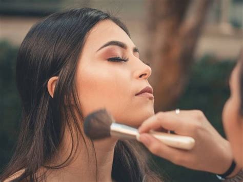 Día Mundial del Maquillador por qué se celebra el 24 de junio La 100