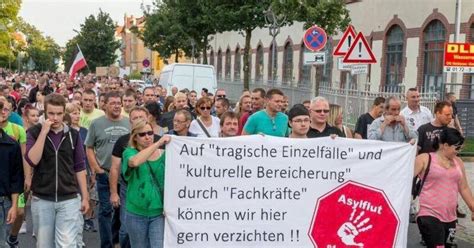 Erneut Demonstration Gegen Fl Chtlinge In Sachsen Politik Rhein