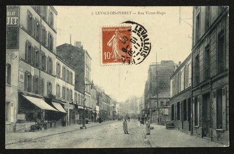 Levallois Perret Levallois Perret Rue Victor Hugo Carte Postale