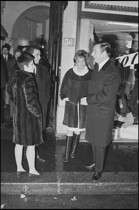 Photo Simone Signoret et Yves Montand en 1968 à Paris Purepeople