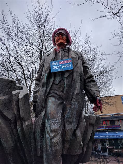 Lenin statue vandalized. : r/SeattleWA