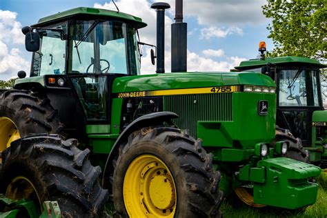 Deere Company S Quarterly Earnings Preview What You