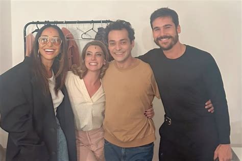 Sabrina Sato E Nicolas Prattes Prestigiam Eduardo Sterblitch Em