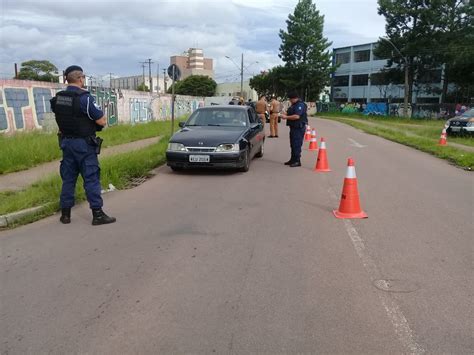 Em Fazenda Rio Grande Na Rmc Pm E Outros Agentes De Seguran A