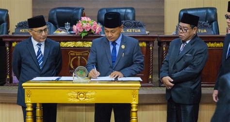 Pj Bupati Dan Dprd Tandatangani Nota Kesepakatan Kua Dan Ppas Rapbd Ta