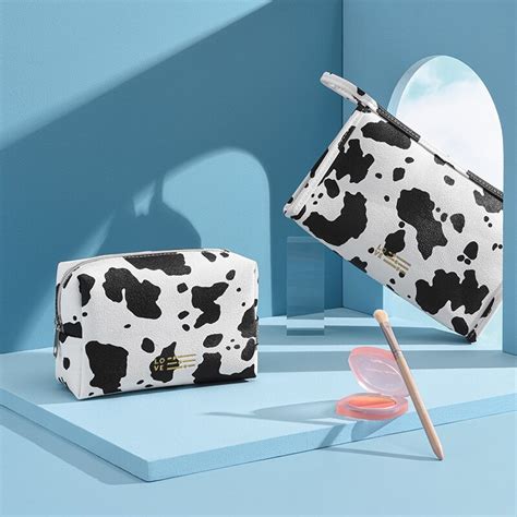 Padrão de vaca à prova dwaterproof água pu saco cosmético caso feminino