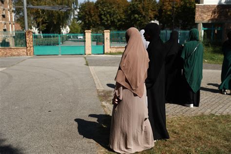 Interdiction Du Port De Labaya à Lécole Le Conseil Detat Rejette