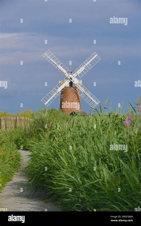 Norfolk Broads Horsey Windpump Or Drainage Windmill At Horsey Mere