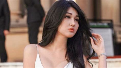 Foto Lucinta Luna Operasi Kelopak Mata Buat Apa Dan Gimana Risikonya