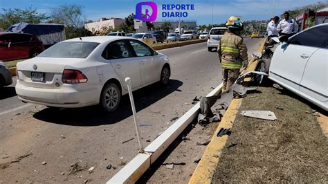 Aparatoso Accidente En La Avenida Francisco Medina Ascencio Reporte