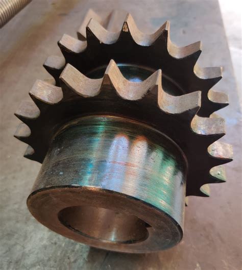 Alloy Steel Duplex Chain Sprocket For Industrial At Unit In Howrah