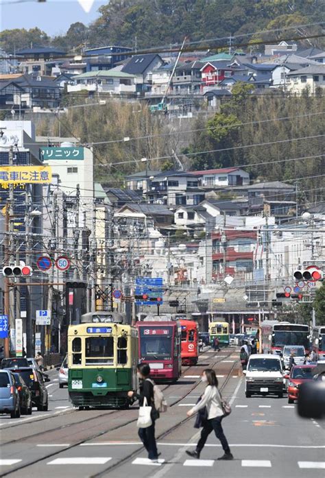 【街行く路面電車】春の香り舞い込んだ 長崎電気軌道 読んで見フォト 産経フォト