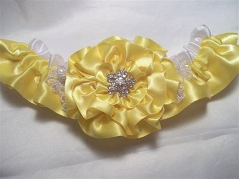 Yellow Wedding Garter Canary Yellow Rose And Lace Daisies Garter