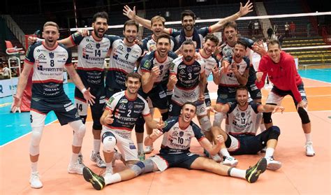 Volley SuperLega La Farmitalia Supera Il Cisterna Al PalaCatania E