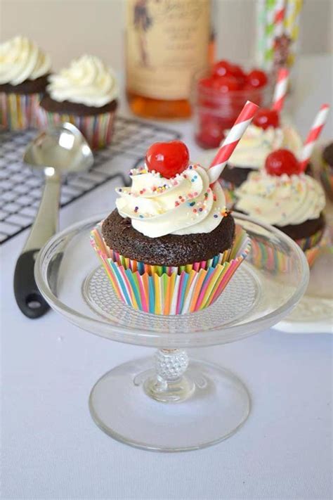 14 Cocktail Inspired Cupcake Recipes Brit Co