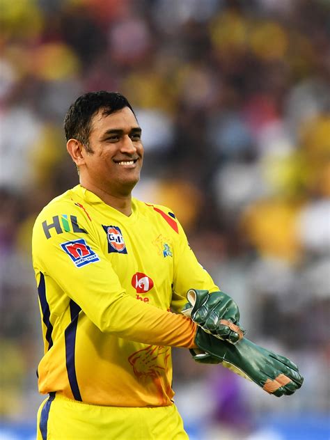 Dhoni Turns 42 Jadeja Hardik Wish Captain Cool