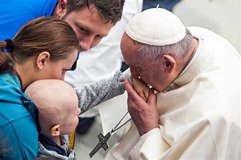 Message du pape François pour la Journée Mondiale du Malade 2024