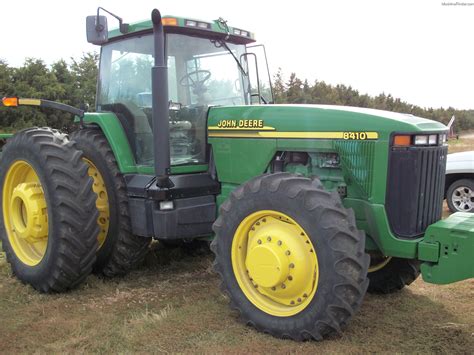 2001 John Deere 8410 Tractors Row Crop 100hp John Deere