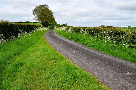 Millbridge Road Tullyvally Kenneth Allen Cc By Sa Geograph