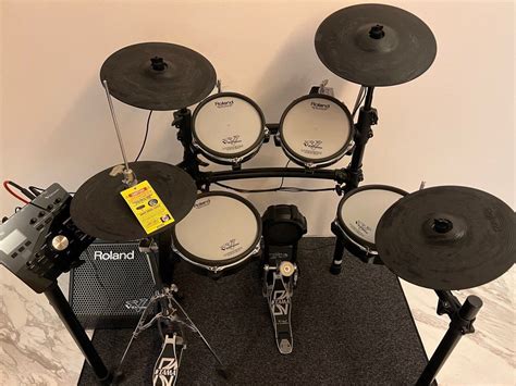 Roland TD 25KV Electronic Drum Kit Hobbies Toys Music Media