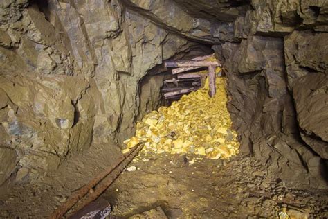 Old Abandoned Underground Gold Mine Tunnel Stock Image Everypixel