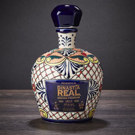 Master Premium Añejo Tequila Ceramic Bottle 750 Ml Rare Edition