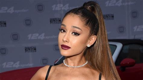 Ariana Grande Anuncia Disco Sorpresa Para Este Mes Mundo Del Arte Rd