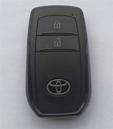 KLUCZ KLUCZYK PILOT SAMRT KEY TOYOTA RAV4 YARIS SIENNA COROLLA B3H2K2R