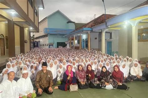 Silaturahim Di Fatihul Ulum Yenny Wahid Ungkap Kriteria Pemimpin