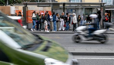 Sciopero Napoli Del Settembre Mezzi Eav E Anm Fermi Gli Orari Di