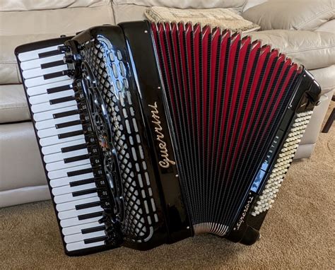 Guerrini Superior 2 Accordion