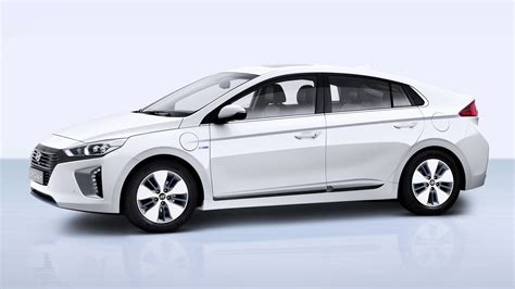 2016 Hyundai Ioniq Plug-in - Wallpapers and HD Images | Car Pixel