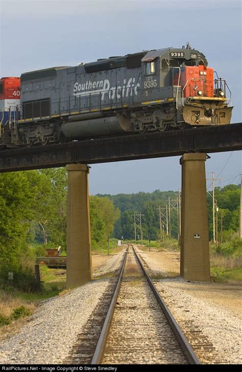 Cefx Toledo Peoria Western Emd Sd T At East Peoria Illinois