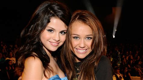 Miley Cyrus And Selena Gomez Instagram Photo Are Miley Cyrus And Selena Gomez Friends Stylecaster