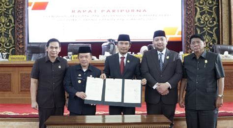 Dprd Provinsi Jambi Setujui Apbd Perubahan Sebesar Rp Triliun