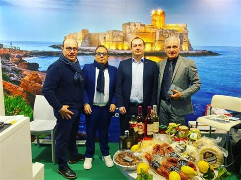 Bit Milano Isola Capo Rizzuto Presente Con Il Suo Stand Comune