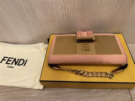 Fendi X Chaosコラボケース メルカリ