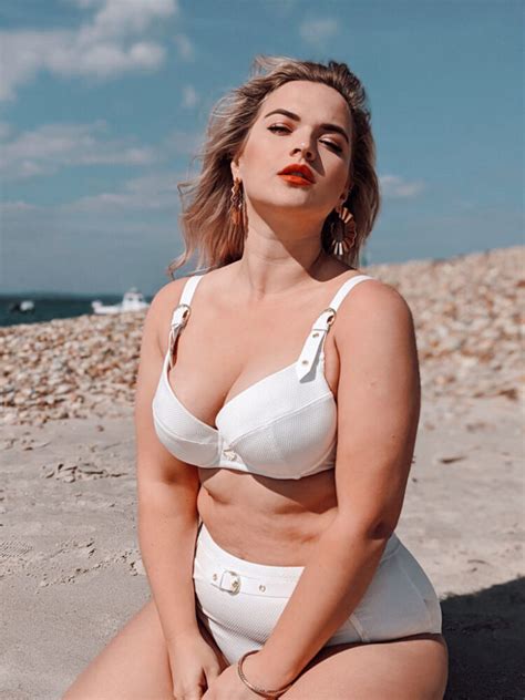 Hot Sexy Jess Megan Bikini Pics