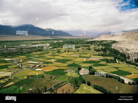 India Indus Plain Hi Res Stock Photography And Images Alamy