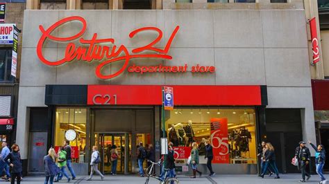 Century 21 Is Officially Re Opening Its Nyc Flagship Store