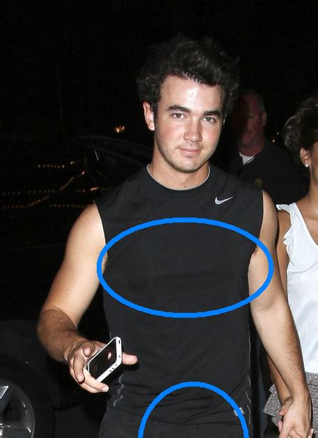 Bultos Paquetes Penes Kevin Jonas EjercitÁndose