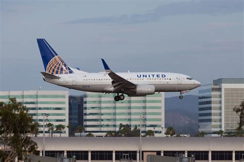 United Airlines Boeing N Flight Ua Arriv Flickr